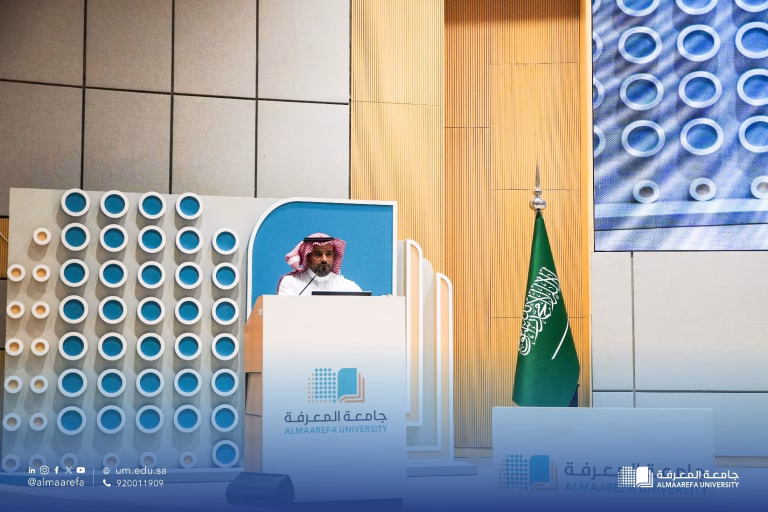 جامعة المعرفة تنظّم ورشة عمل “حوكمة الأندية الطلابية” بحضور  رئيس الجامعة وعمداء الكليات ومدراء الأنشطة.