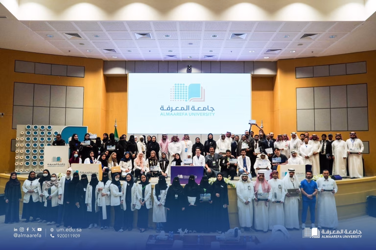 جامعة المعرفة تحقق إنجازًا بحثيًا وابتكاريًا يرسّخ مكانتها بين الجامعات الرائدة